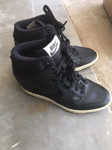 Nike Dunk Sky High Women's Mesh Black Leather Hidden Wedge Heel 579763-001 Sz 6 - Picture 1 of 12