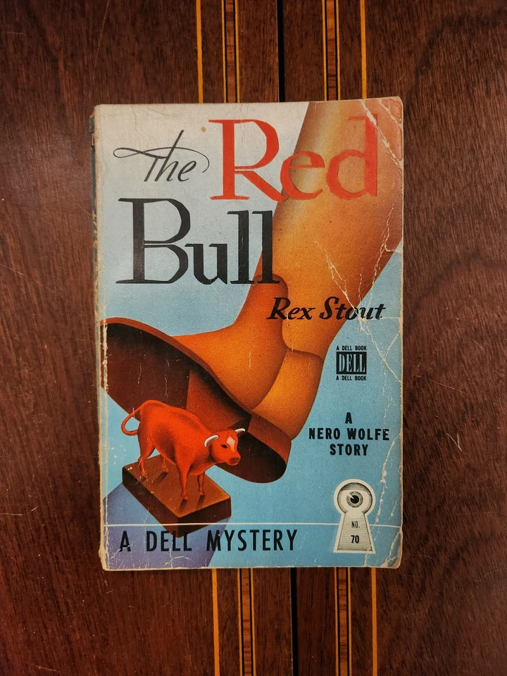 THE RED BULL REX STOUT VINTAGE DELL MAPBACK # 70 PB 1940'S NERO WOLFE - Image 1 of 3