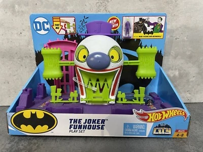 Hot Wheels DC Comics The Joker Funhouse Adventure Juego - Nuevo, Batman Joker Foto 1 de 2