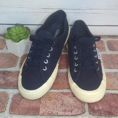 Женские классические кроссовки Superga темно-синие и белые 2750 Cotu 6,5 - Изображение 1 из 4