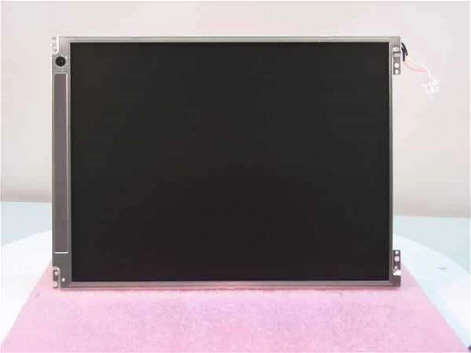 Sharp LQ12X43 12.1" LCD Display Toshiba Tecra 550CDT P000230780 - Image 1 of 3