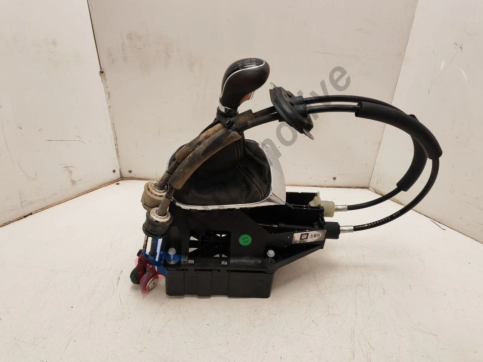 Vauxhall Mokka 12-15 Gear Selector Cables 6 Speed Manual 1.7 Diesel 55597661 - Image 1 of 4