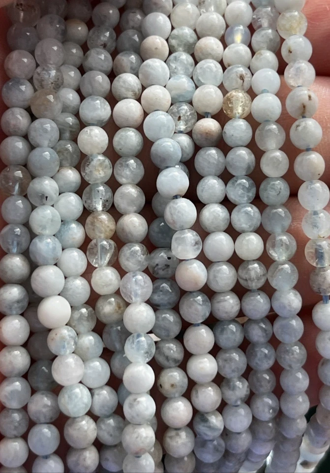 Aquamarin Perlen Mit Loch Rund 100 Stück 4 mm Edelstein Heilstein Kristall DIY - Bild 1 von 4