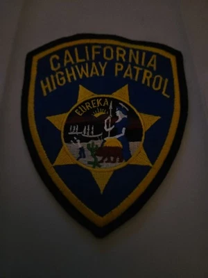 Parche de brazo uniforme de la Patrulla de Carreteras de California CHP. Eureka. Nuevo  Foto 1 de 4