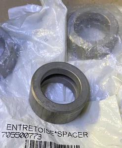 Can Am Rear Drive System Spacer x2 Spyder GS RS RT RTS Models 705500773 - Picture 1 of 1