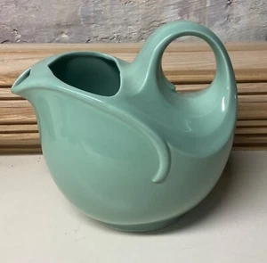 Vintage Hall China Celery Green #1233 Loop Handle Ice Lip Water Pitcher Nice - Bild 1 von 5