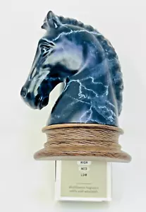BATH & BODY WORKS HORSE DECÓR SCENT CONTROL WALLFLOWER PLUG NEW - Picture 1 of 4
