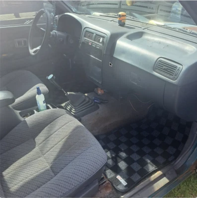 P2M для Nissan D21 жесткий кузов 1989-94 пикап гонки передний пол коврики шашки - Изображение 1 из 4