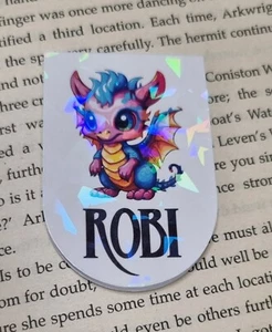 Niedlicher Drache Magnet Lesezeichen | Personalisiertes Geschenk | Kinder | LAMINIERT | Bücherwurm - Bild 1 von 5