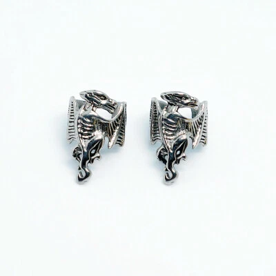 2 piezas Acero Inoxidable Punk Gótico Dragón Oreja Puño Clip No Perforante Pendientes Foto 1 de 4