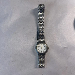 Vintage Timex Indiglo Chain Bracelet WR 50M Women's Watch Needs Battery - Picture 1 of 5