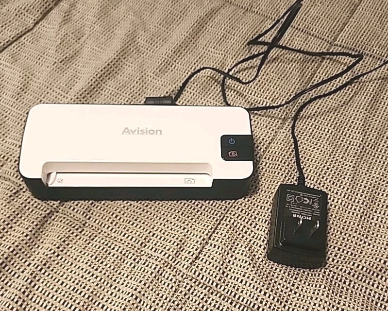 Avision IS15 Plus - Portable USB Scanner for Photos & Cards 600dpi FS-1204B NEW - Image 1 of 4