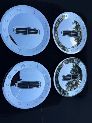 Cubierta de tapa central de rueda cromada 4W13-1A096-CA para Lincoln Town Car 2009-2010 Foto 1 de 4