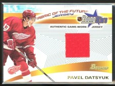 Pavel Datsyuk 2001-02 Bowman Young Stars Fabric of the Future Jersey RC Card 