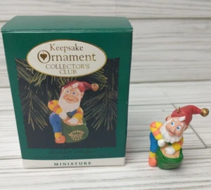 Hallmark Rudolph's Helper Mini Ornament Collectors Club 1996 Keepsake Ornament - Picture 1 of 9