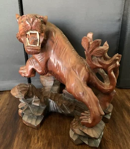 Geschnitzte japanische knurrende Tiger Okimono Statue aus Holz Figur Vintage selten *LESEN* - Bild 1 von 11