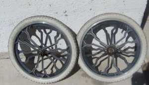 Mongoose 20" Mag Rims W/ White Tires HY-28 - Picture 1 of 6
