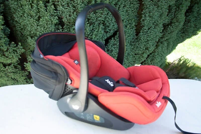 JOIE Babyschale / Babytrage i-Level m. Liegeposition + ISOFIX Basisstation - Bild 1 von 4