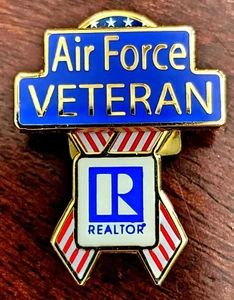 Pin de agente inmobiliario veterano de la Fuerza Aérea - Metal - Pin magnético trasero - Nunca usado - Raro - Imagen 1 de 5