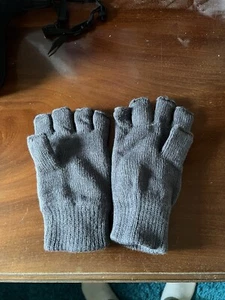 Thinsulate Fingerless Gloves - Picture 1 of 2