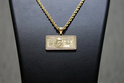 Colgante con dije de piedras preciosas de circonita cúbica de dinero en efectivo billete de 100 dólares de oro macizo de 10 quilates Foto 1 de 4