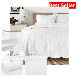 Reversible Twin Quilt Set in Blantyre White - Cotton Bedspread & Pillow Sham - Picture 1 of 8