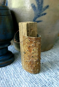 Early Look Gritter Made from Old Wood and Tin - Picture 1 of 8