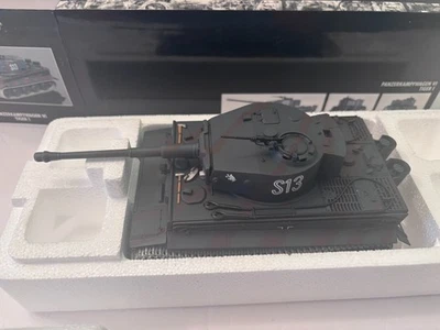 MiniChamps 1:35 Alemán Panzerkampfwagen VI Tiger I Rusia 1944 - Nuevo en caja Foto 1 de 4