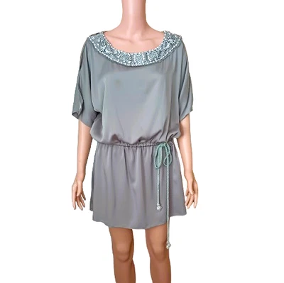 Vestido Alice + Olivia Cuello Cuentas M Vestido Kimono Taupe Oscuro con Cinturón con Cordón Foto 1 de 4