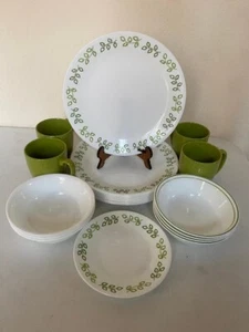 23 Stück Neo Leaf Set von Corelle - Abendessen/Brot & Butter Teller; Suppe; Becher - Bild 1 von 12