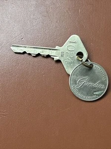 Greenbrier Hotel Motel Room Key Fob & Key Sulpher Springs West Virginia - Picture 1 of 5