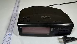 Vintage General Electric GE Digital Wecker Modell 7-4815A AM/FM funktioniert - Bild 1 von 1