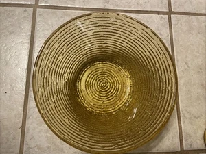 Vintage Anchor Hocking Soreno Bark Pattern Glass Amber Gold Serving Bowl 8.5 In - Picture 1 of 4