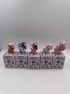 Tokidoki Fiore di Ciliegio Unicorno Metallico: Set di 5 Senza Inseguitore (MMM) - Foto 1 di 6