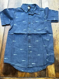NWT Tea Collection Boys Chambray Woven Short Sleeve Button Shirt Sharks Size 6 - Picture 1 of 4