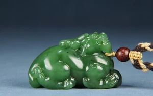 CERTIFIED 54g 100% NATURAL XIN JIANG HOTAN GREEN JADE HAND CARVED PI XIU PENDANT - Picture 1 of 18