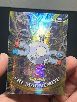 2000 Topps Chrome Pokémon Magnemite SPECTRA CHROME #81 Series 2 - Image 1 of 4