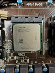 Cpu Amd Fd6100 - Foto 1 di 1