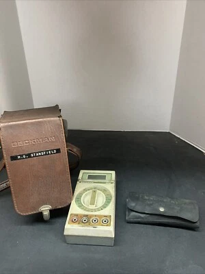 Multímetro Beckman 3010 con estuche y 2 paquetes de cables de prueba de lujo, sin probar Foto 1 de 4