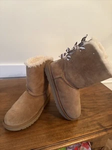 UGG Australia Women’s Bailey Bow II Striped Bow Sheepskin Boots - Size 6 - Picture 1 of 20