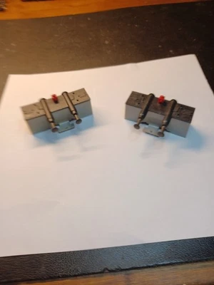 Triang 2 X R394 Hydraulic Buffers Stops In Grey 3DPD - Image 1 of 2