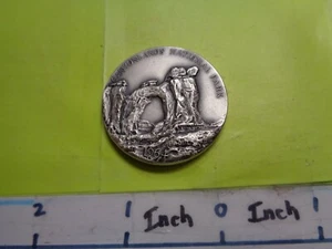 CANYONLANDS NATIONAL PARK UTAH 1972 MEDALLIC RELIEF 999 SILVER COIN RARE 5C6 - Picture 1 of 3