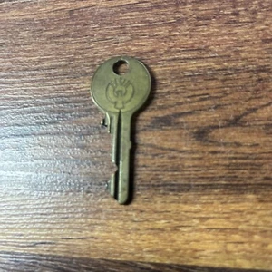 Vintage Eagle Brass Key, 5TZJFE - Picture 1 of 2