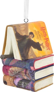 Hallmark Harry Potter Libros apilados con varita adorno de Navidad, Harry Potter - Imagen 1 de 12
