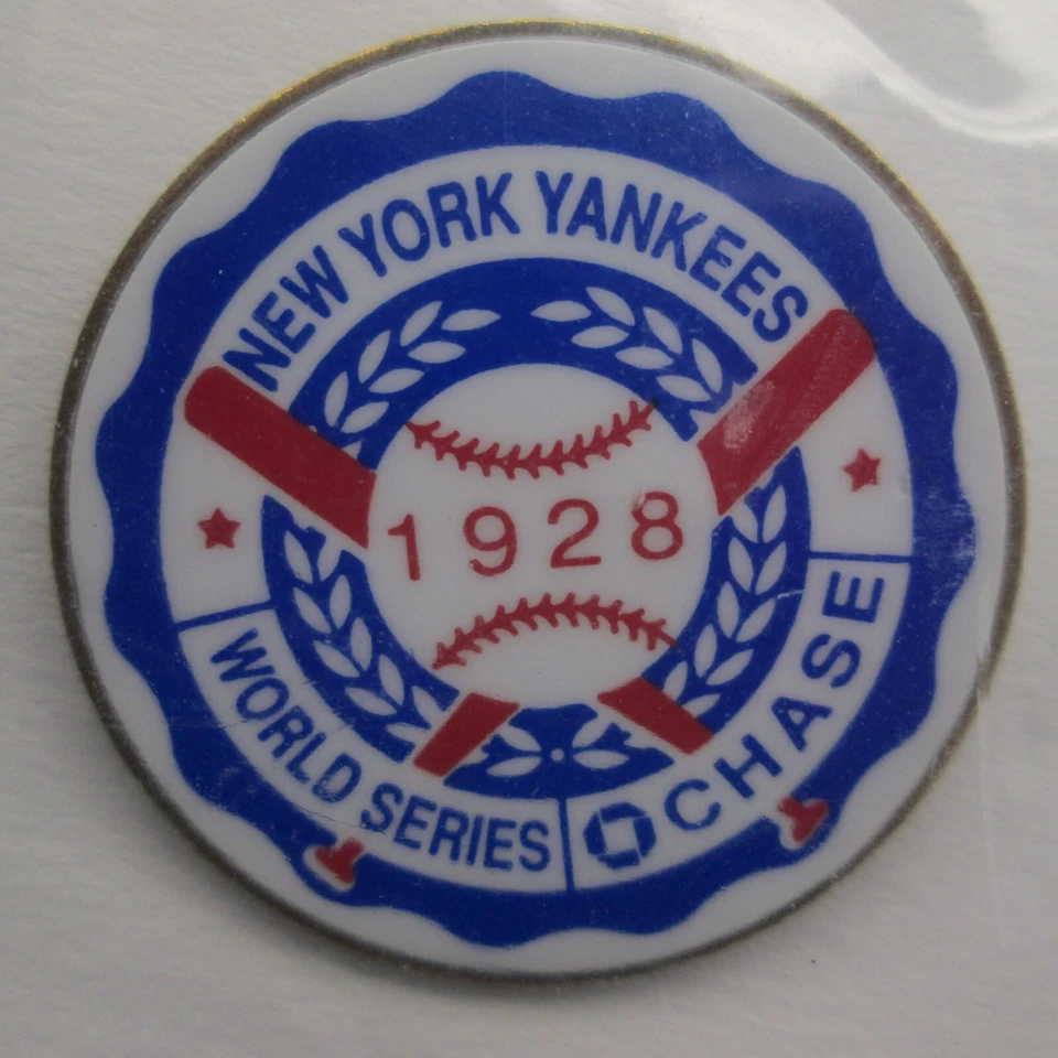 11-New York Yankees World Series Commemorative Pins Lot  Chase SGA Mantle - Image 1 of 4