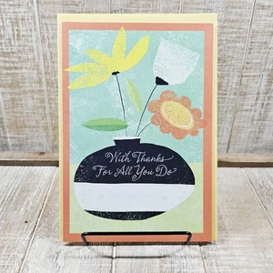 Tarjeta de felicitación del día de los profesionales administrativos Hallmark gracias brillo floral - Imagen 1 de 8