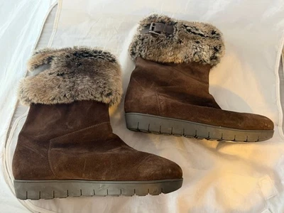 Botas impermeables Aquatalia Walda con adornos de piel sintética, gamuza marrón para mujer talla 12 NUEVAS Foto 1 de 4