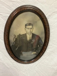 Antique Vintage Tiger Wood Glass Frame Portrait Gentleman Lawman Convex Bubble - Picture 1 of 6