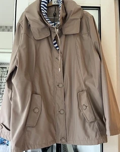FINESSE LADIES STONE COLOUR CONCEALED HOODED JACKET SIZE 24 WATER REPELLANT - Picture 1 of 4