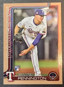 2025 Topps Series 2 GOLD Walter Pennington Rookie Card 1857/2025 (RC, SP) - Bild 1 von 2